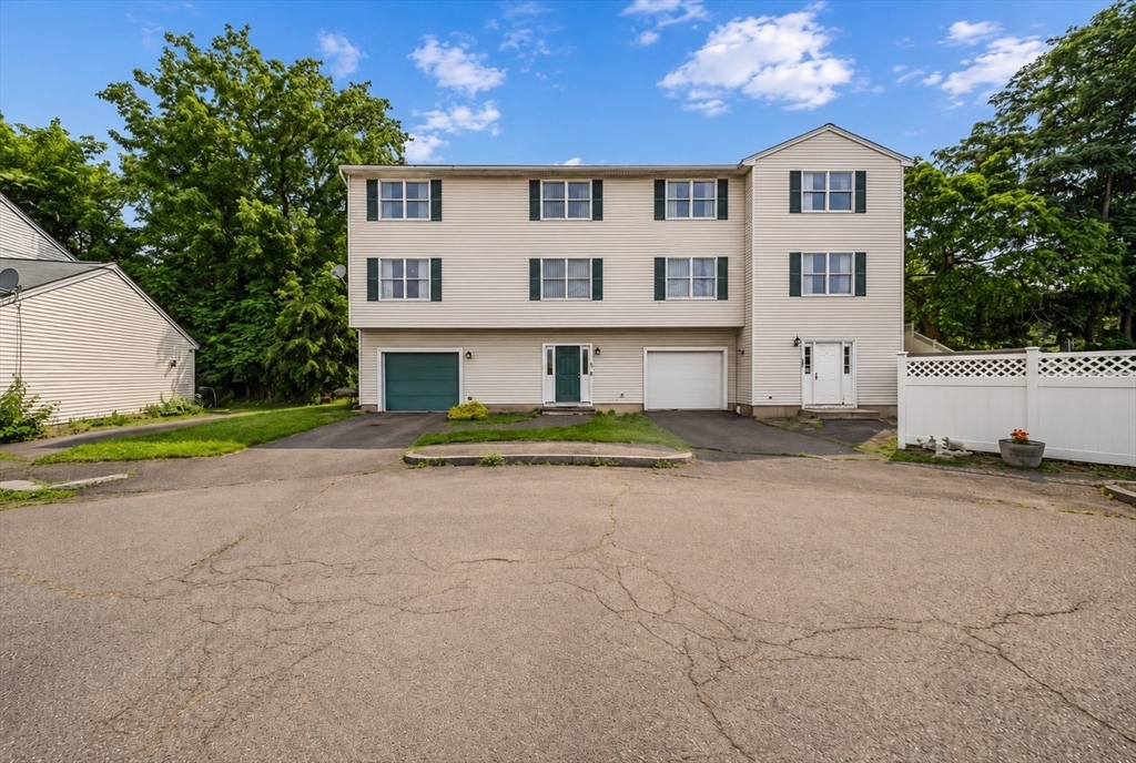 40 Delta Ter, Malden, Massachusetts, 3 Bedrooms Bedrooms, 6 Rooms Rooms,1.5 BathroomsBathrooms,Residential,For Sale,Delta Ter,73555013
