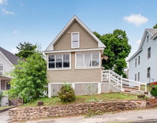 8 Gilman Street, Worcester, Massachusetts, 3 Bedrooms Bedrooms, 5 Rooms Rooms,2 BathroomsBathrooms,Residential,For Sale,Gilman Street,73555022