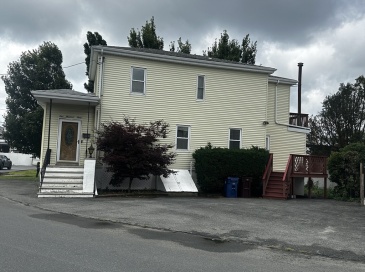103 Sagamore, Revere, Massachusetts, 2 Bedrooms Bedrooms, 5 Rooms Rooms,2 BathroomsBathrooms,Residential Lease,For Rent,Sagamore,73555047