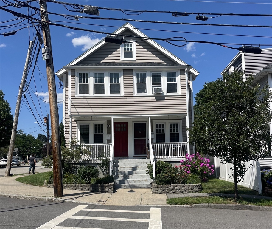 33 Bancroft St, Watertown, Maine, 2 Bedrooms Bedrooms, 5 Rooms Rooms,1.5 BathroomsBathrooms,Residential Lease,For Rent,Bancroft St,73555057