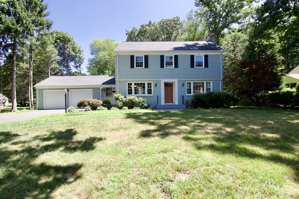 123 Whitmun Rd, Longmeadow, Massachusetts, 3 Bedrooms Bedrooms, 7 Rooms Rooms,2.5 BathroomsBathrooms,Residential,For Sale,Whitmun Rd,73555058
