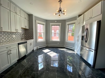126 Bayswater St, Boston, Massachusetts, 2 Bedrooms Bedrooms, 6 Rooms Rooms,2 BathroomsBathrooms,Residential Lease,For Rent,Bayswater St,73555065