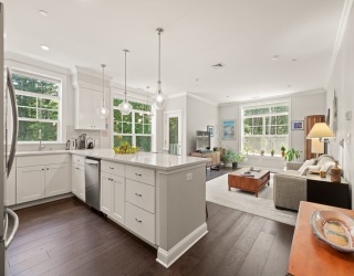 635 Old Post Road - Woodcrest Run, Sharon, Massachusetts, 2 Bedrooms Bedrooms, 5 Rooms Rooms,2 BathroomsBathrooms,Residential,For Sale,Old Post Road - Woodcrest Run,73555074