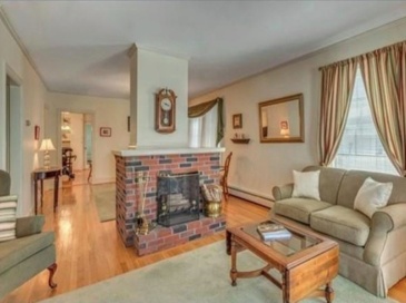 17 Ashland St, Medford, Massachusetts, 2 Bedrooms Bedrooms, 4 Rooms Rooms,1 BathroomBathrooms,Residential Lease,For Rent,Ashland St,73555152 17 Ashland St, Medford, Massachusetts, 2 Bedrooms Bedrooms, 4 Rooms Rooms,1 BathroomBathrooms,Residential Lease,For Rent,Ashland St,73555152