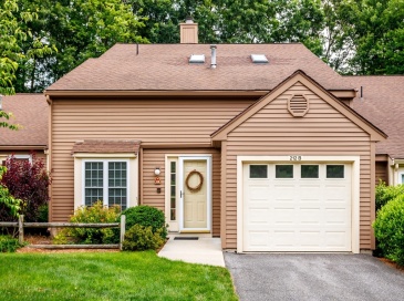 212 Ridgefield Cir, Clinton, Massachusetts, 2 Bedrooms Bedrooms, 7 Rooms Rooms,2 BathroomsBathrooms,Residential,For Sale,Ridgefield Cir,73544203 212 Ridgefield Cir, Clinton, Massachusetts, 2 Bedrooms Bedrooms, 7 Rooms Rooms,2 BathroomsBathrooms,Residential,For Sale,Ridgefield Cir,73544203