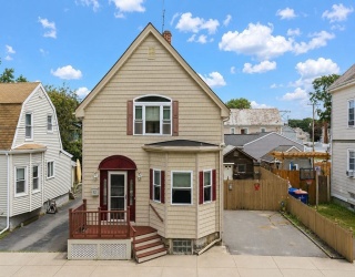 52 Florence St, New Bedford, Massachusetts, 2 Bedrooms Bedrooms, 5 Rooms Rooms,1.5 BathroomsBathrooms,Residential,For Sale,Florence St,73555095