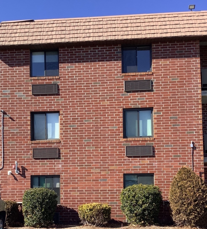 50 Cambridge Road, Woburn, Massachusetts, 1 Bedroom Bedrooms, 3 Rooms Rooms,1 BathroomBathrooms,Residential Lease,For Rent,Cambridge Road,73555109