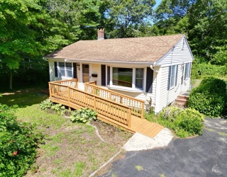 29 Puritan Rd, Bourne, Massachusetts, 2 Bedrooms Bedrooms, 5 Rooms Rooms,1 BathroomBathrooms,Residential,For Sale,Puritan Rd,73555122