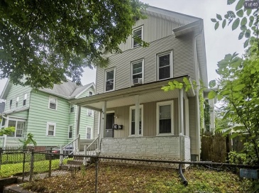 47 Taylor St, Holyoke, Massachusetts, 6 Bedrooms Bedrooms, 10 Rooms Rooms,2 BathroomsBathrooms,Residential Income,For Sale,Taylor St,73555135