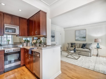 20 Chapel St, Brookline, Massachusetts, 1 Bedroom Bedrooms, 4 Rooms Rooms,1 BathroomBathrooms,Residential Lease,For Rent,Chapel St,73555148 20 Chapel St, Brookline, Massachusetts, 1 Bedroom Bedrooms, 4 Rooms Rooms,1 BathroomBathrooms,Residential Lease,For Rent,Chapel St,73555148