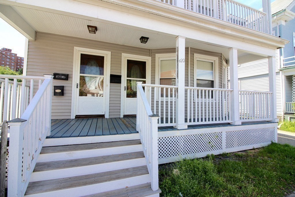 420 Essex St, Salem, Massachusetts, 2 Bedrooms Bedrooms, 4 Rooms Rooms,1 BathroomBathrooms,Residential Lease,For Rent,Essex St,73547412
