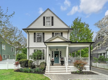 785 Highland Avenue, Needham, Massachusetts, 6 Bedrooms Bedrooms, 11 Rooms Rooms,2.5 BathroomsBathrooms,Residential,For Sale,Highland Avenue,73514521