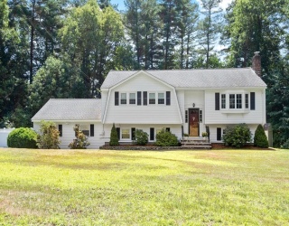22 Northgate Rd, Tewksbury, Massachusetts, 4 Bedrooms Bedrooms, 10 Rooms Rooms,1.5 BathroomsBathrooms,Residential,For Sale,Northgate Rd,73555172
