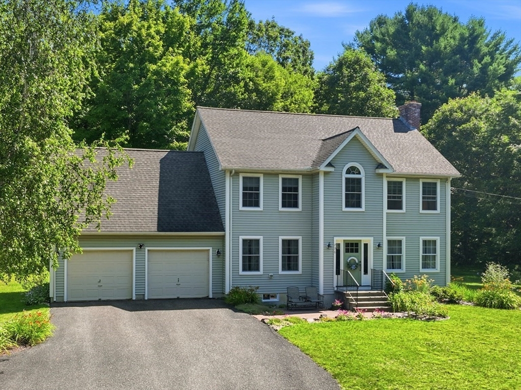 796 Federal St, Belchertown, Massachusetts, 3 Bedrooms Bedrooms, 6 Rooms Rooms,2.5 BathroomsBathrooms,Residential,For Sale,Federal St,73552567