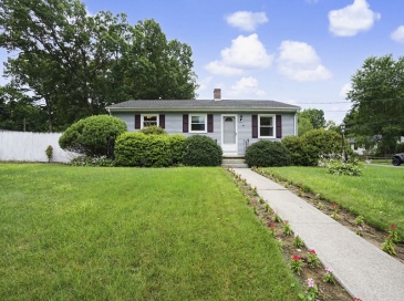 35 Park Forest Rd, Springfield, Massachusetts, 3 Bedrooms Bedrooms, 5 Rooms Rooms,1.5 BathroomsBathrooms,Residential,For Sale,Park Forest Rd,73553125