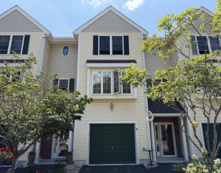 22 Groveland Commons Way, Groveland, Massachusetts, 2 Bedrooms Bedrooms, 6 Rooms Rooms,1.5 BathroomsBathrooms,Residential,For Sale,Groveland Commons Way,73554898