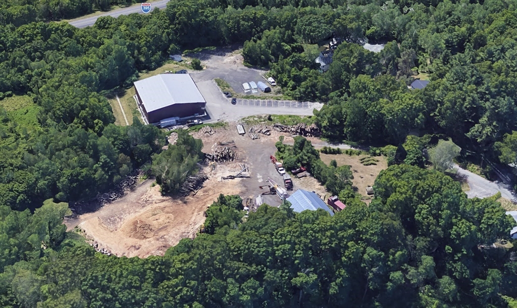 9 Wellington Rd, Oxford, Massachusetts, ,Commercial Lease,For Rent,Wellington Rd,73555182
