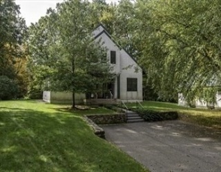 32 Nason Hill Rd, Sherborn, Massachusetts, 3 Bedrooms Bedrooms, 6 Rooms Rooms,3.5 BathroomsBathrooms,Residential Lease,For Rent,Nason Hill Rd,73555186