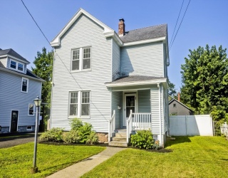 94 Columbus Ave, Greenfield, Massachusetts, 2 Bedrooms Bedrooms, 5 Rooms Rooms,1 BathroomBathrooms,Residential,For Sale,Columbus Ave,73555210