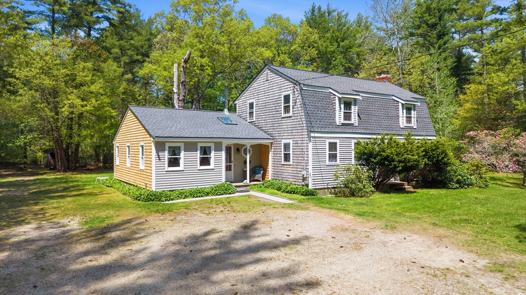 106 South Meadow Road, Carver, Massachusetts, 4 Bedrooms Bedrooms, 9 Rooms Rooms,2 BathroomsBathrooms,Residential,For Sale,South Meadow Road,73555216
