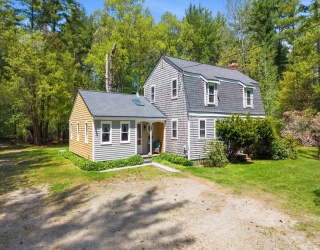 106 South Meadow Road, Carver, Massachusetts, 4 Bedrooms Bedrooms, 9 Rooms Rooms,2 BathroomsBathrooms,Residential,For Sale,South Meadow Road,73555216