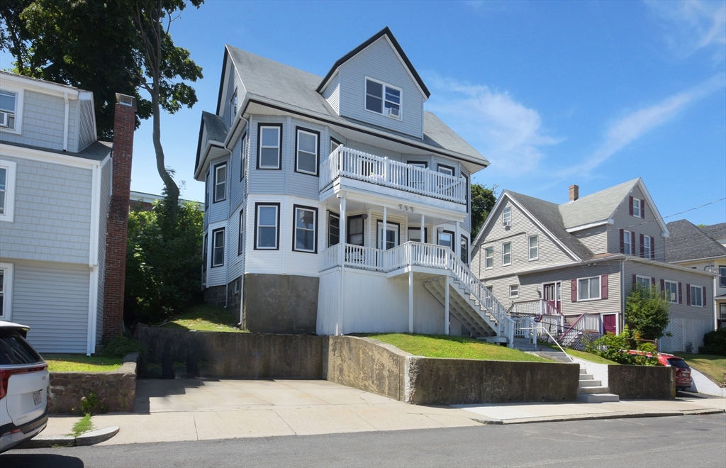 35 Sagamore, Winthrop, Massachusetts, 2 Bedrooms Bedrooms, 5 Rooms Rooms,1 BathroomBathrooms,Residential Lease,For Rent,Sagamore,73546985
