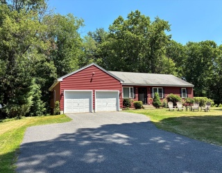 476 Wachusett St, Holden, Massachusetts, 3 Bedrooms Bedrooms, 9 Rooms Rooms,2.5 BathroomsBathrooms,Residential,For Sale,Wachusett St,73555217