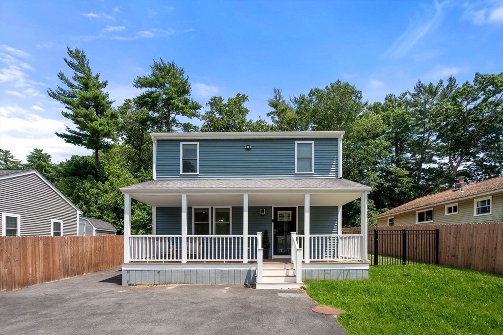 9 Beach Rd, Pembroke, Massachusetts, 3 Bedrooms Bedrooms, 6 Rooms Rooms,2.5 BathroomsBathrooms,Residential,For Sale,Beach Rd,73555223