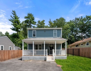 9 Beach Rd, Pembroke, Massachusetts, 3 Bedrooms Bedrooms, 6 Rooms Rooms,2.5 BathroomsBathrooms,Residential,For Sale,Beach Rd,73555223