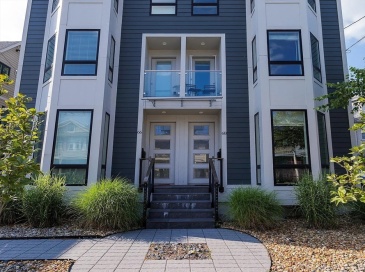 66-68 Hooker St, Boston, Massachusetts, 4 Bedrooms Bedrooms, 8 Rooms Rooms,3 BathroomsBathrooms,Residential Lease,For Rent,Hooker St,73555219