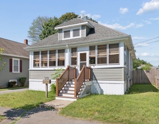 256 Green St, Fairhaven, Massachusetts, 3 Bedrooms Bedrooms, 6 Rooms Rooms,1 BathroomBathrooms,Residential,For Sale,Green St,73555200