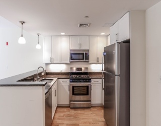 7 Cameron, Cambridge, Massachusetts, 2 Bedrooms Bedrooms, 3 Rooms Rooms,2 BathroomsBathrooms,Residential Lease,For Rent,Cameron,73555227
