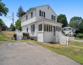 38 Overlook Rd, Waltham, Massachusetts, 4 Bedrooms Bedrooms, 9 Rooms Rooms,3.5 BathroomsBathrooms,Residential,For Sale,Overlook Rd,73540388