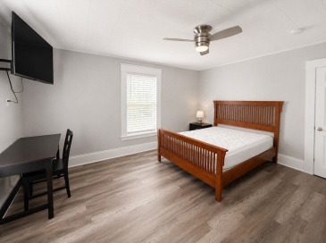 423 King St, Littleton, Massachusetts, 1 Bedroom Bedrooms, 1 Room Rooms,1 BathroomBathrooms,Residential Lease,For Rent,King St,73555235