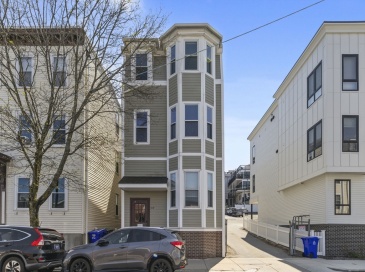 419 E 3rd St, Boston, Massachusetts, 2 Bedrooms Bedrooms, 5 Rooms Rooms,1 BathroomBathrooms,Residential Lease,For Rent,E 3rd St,73555260 419 E 3rd St, Boston, Massachusetts, 2 Bedrooms Bedrooms, 5 Rooms Rooms,1 BathroomBathrooms,Residential Lease,For Rent,E 3rd St,73555260