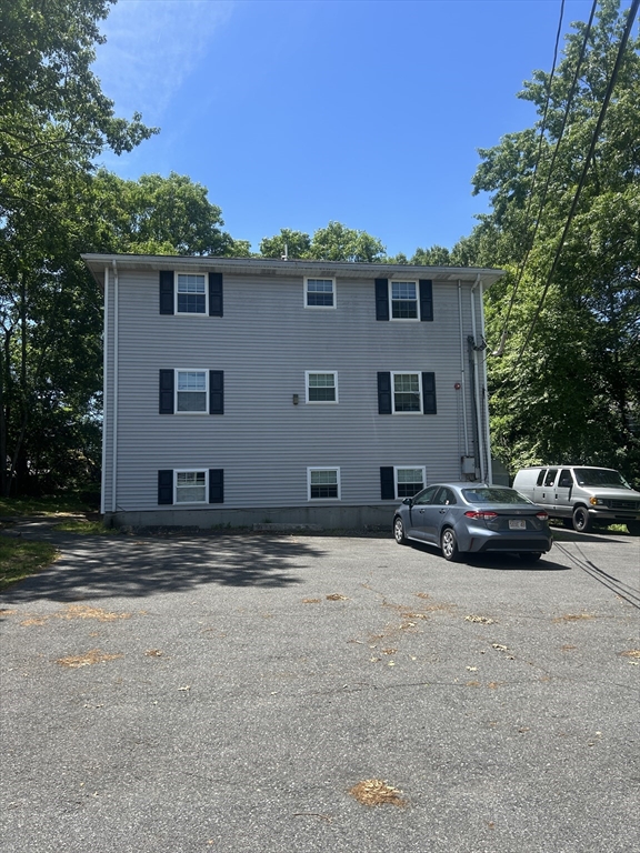 15 Wren Ter, Quincy, Massachusetts, 1 Bedroom Bedrooms, 3 Rooms Rooms,1 BathroomBathrooms,Residential Lease,For Rent,Wren Ter,73462975