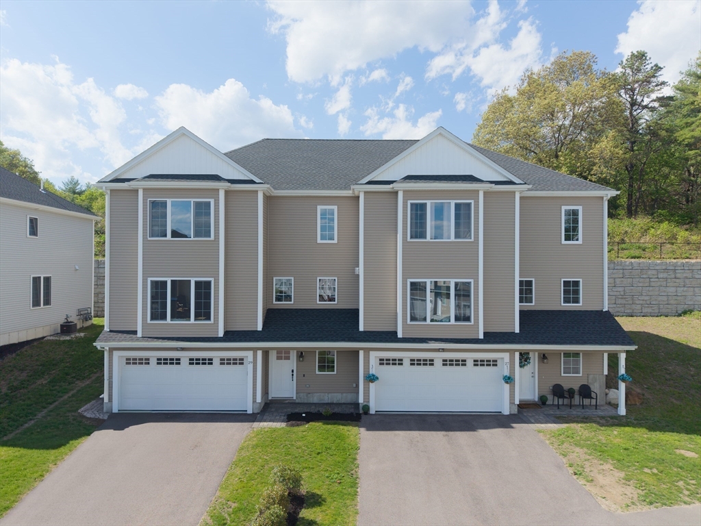 27 Pouts Lane, Uxbridge, Massachusetts, 3 Bedrooms Bedrooms, 7 Rooms Rooms,2.5 BathroomsBathrooms,Residential,For Sale,Pouts Lane,73555309