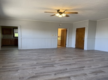 455 Belleville Ave, New Bedford, Massachusetts, 1 Bedroom Bedrooms, 5 Rooms Rooms,1 BathroomBathrooms,Residential Lease,For Rent,Belleville Ave,73555311