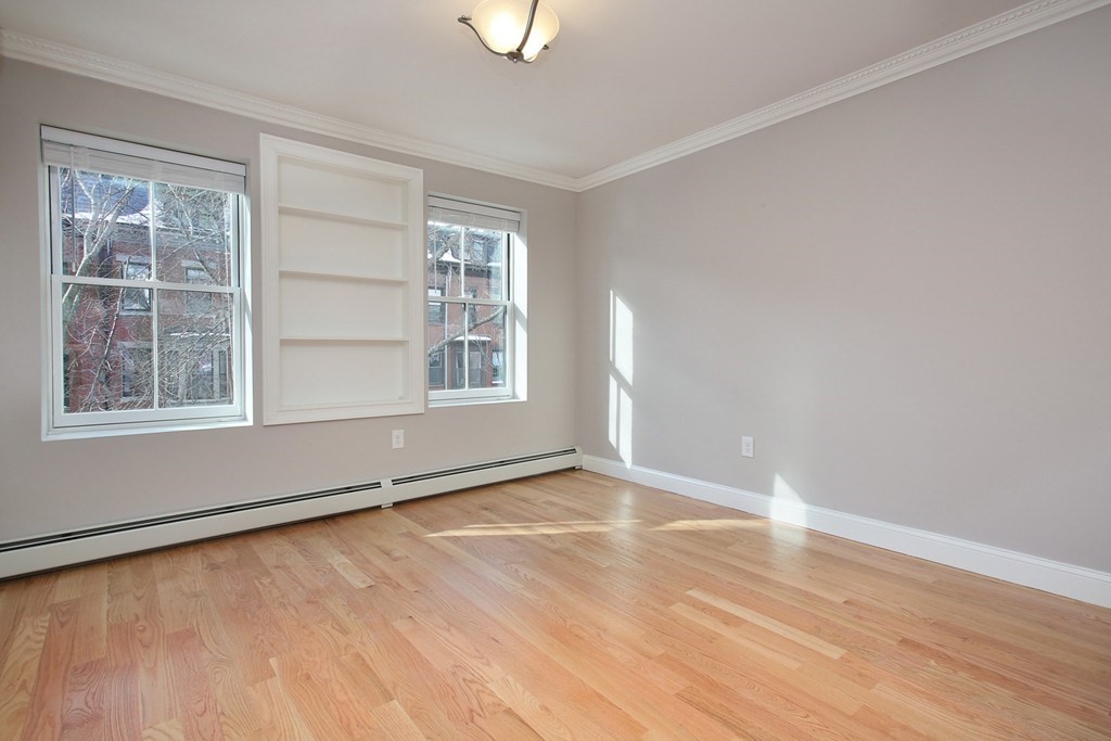 205 W Springfield St, Boston, Massachusetts, 1 Bedroom Bedrooms, 4 Rooms Rooms,1 BathroomBathrooms,Residential Lease,For Rent,W Springfield St,73555317