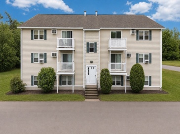 1617 Braley Rd, New Bedford, Massachusetts, 2 Bedrooms Bedrooms, 4 Rooms Rooms,1 BathroomBathrooms,Residential,For Sale,Braley Rd,73540078