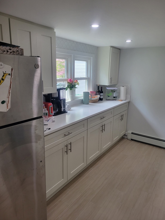 28 Olive Street, Ashland, Massachusetts, 3 Bedrooms Bedrooms, 6 Rooms Rooms,1 BathroomBathrooms,Residential Lease,For Rent,Olive Street,73555322