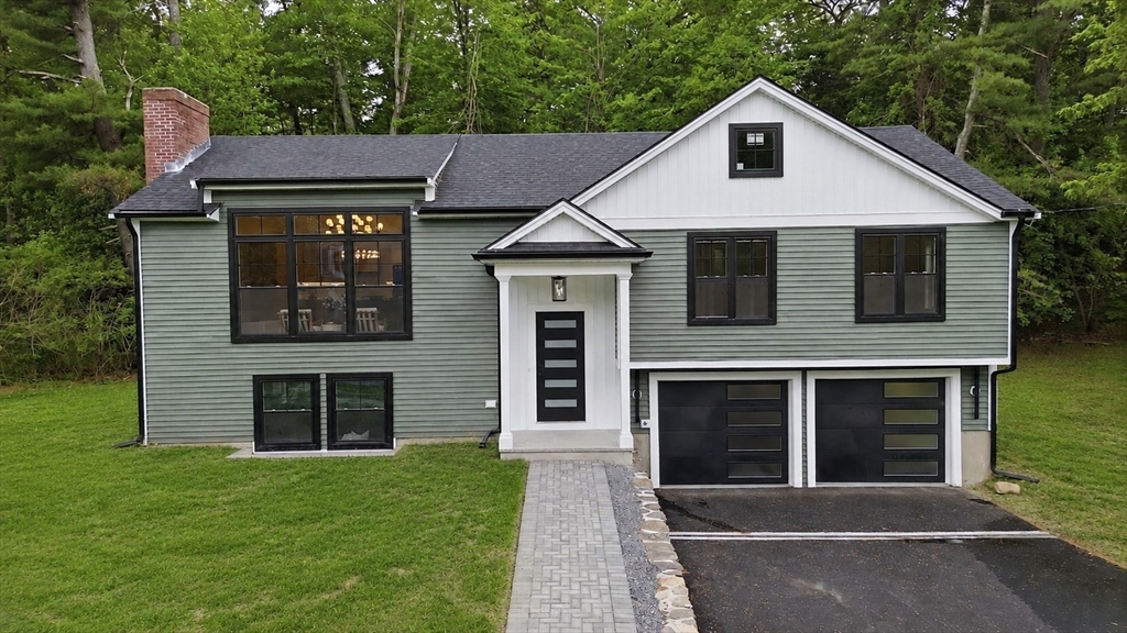 11 Bromfield Road, Acton, Massachusetts, 3 Bedrooms Bedrooms, 6 Rooms Rooms,3 BathroomsBathrooms,Residential,For Sale,Bromfield Road,73523001