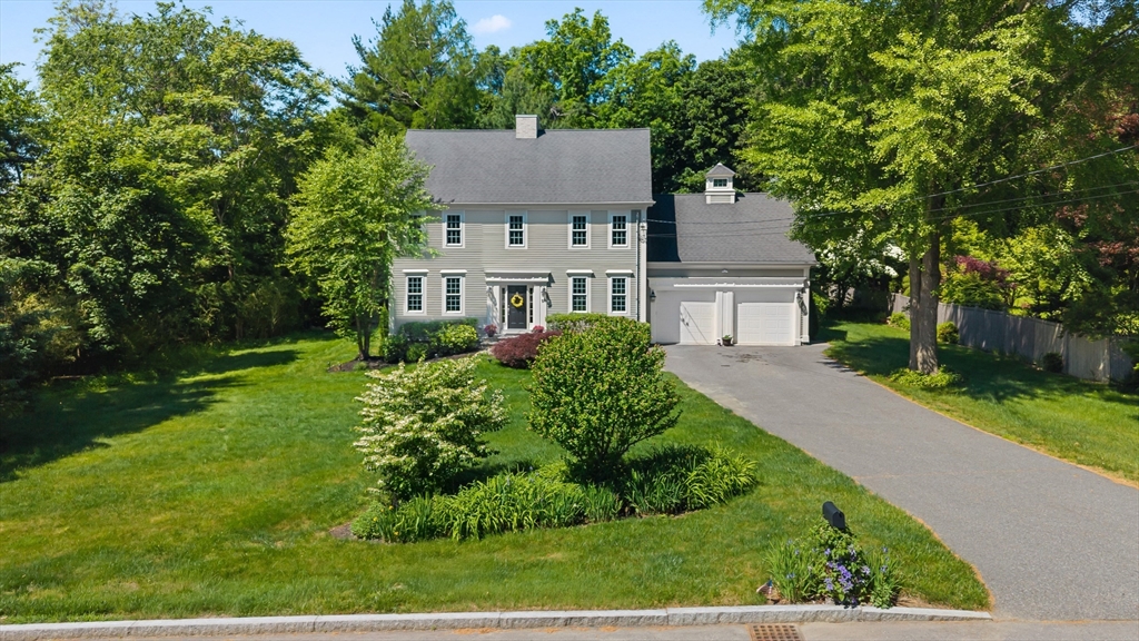 26 Hutchins St, Shrewsbury, Massachusetts, 4 Bedrooms Bedrooms, 8 Rooms Rooms,2.5 BathroomsBathrooms,Residential,For Sale,Hutchins St,73536473