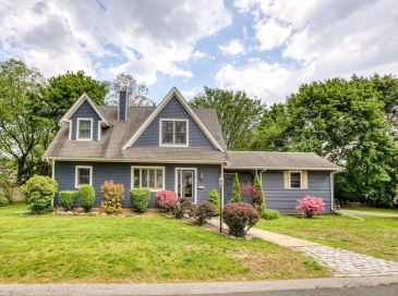 4 Meadow Lane, Danvers, Massachusetts, 4 Bedrooms Bedrooms, 8 Rooms Rooms,2 BathroomsBathrooms,Residential,For Sale,Meadow Lane,73528339 4 Meadow Lane, Danvers, Massachusetts, 4 Bedrooms Bedrooms, 8 Rooms Rooms,2 BathroomsBathrooms,Residential,For Sale,Meadow Lane,73528339