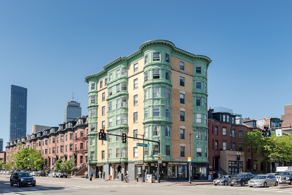 492 Massachusetts Ave, Boston, Massachusetts, 2 Bedrooms Bedrooms, 4 Rooms Rooms,1 BathroomBathrooms,Residential,For Sale,Massachusetts Ave,73541985