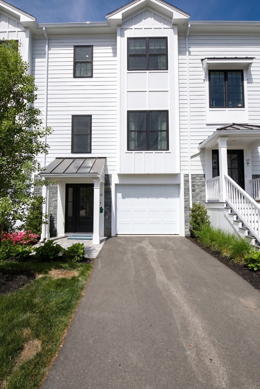 68 Prospect St, Peabody, Massachusetts, 3 Bedrooms Bedrooms, 7 Rooms Rooms,3 BathroomsBathrooms,Residential,For Sale,Prospect St,73523710