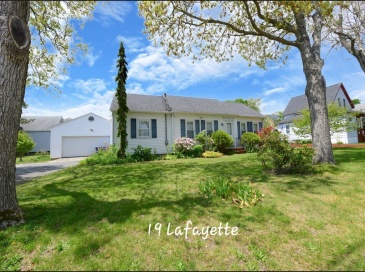 19 Lafayette Ave, Bourne, Massachusetts, 2 Bedrooms Bedrooms, 6 Rooms Rooms,2 BathroomsBathrooms,Residential,For Sale,Lafayette Ave,73528476 19 Lafayette Ave, Bourne, Massachusetts, 2 Bedrooms Bedrooms, 6 Rooms Rooms,2 BathroomsBathrooms,Residential,For Sale,Lafayette Ave,73528476