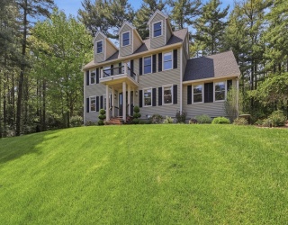 25 Christa Drive, Rowley, Massachusetts, 3 Bedrooms Bedrooms, 9 Rooms Rooms,2.5 BathroomsBathrooms,Residential,For Sale,Christa Drive,73524967