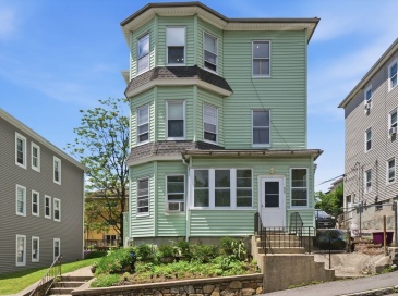 89 Gage Street, Worcester, Massachusetts, 9 Bedrooms Bedrooms, 18 Rooms Rooms,3 BathroomsBathrooms,Residential Income,For Sale,Gage Street,73529351