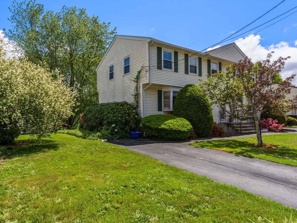 59 Boylston Street, Randolph, Massachusetts, 3 Bedrooms Bedrooms, 7 Rooms Rooms,1.5 BathroomsBathrooms,Residential,For Sale,Boylston Street,73530101